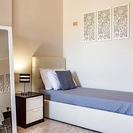 Residenze Su Planu アパートホテル 3*