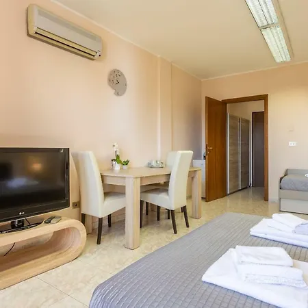 מלון דירות Residenze Su Planu 3*